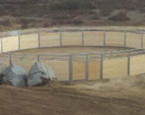 Solid Sided Round Pen